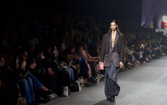 Presentación de la colección 'El Número' de Adolfo Domínguez en la 080 / GALA ESPÍN Presentación de la colección 'El Número' de Adolfo Domínguez en la 080 / GALA ESPÍN