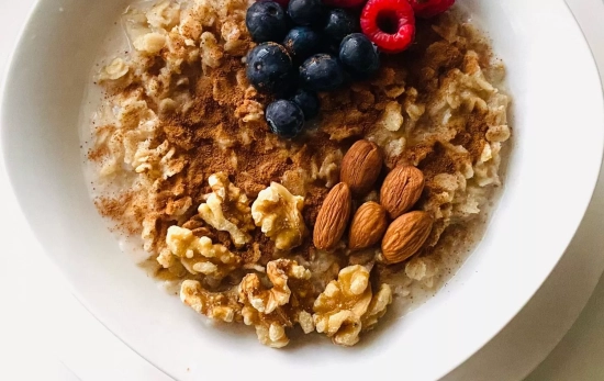 Avena cremosa con nueces/ CANVA