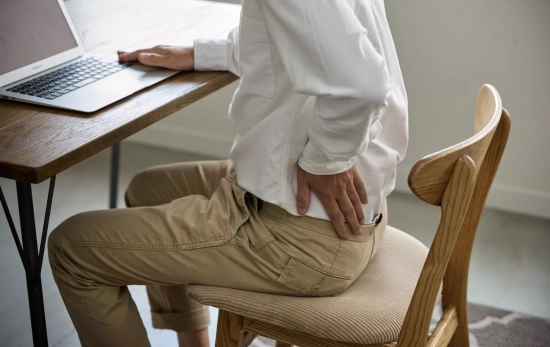 Dolor de espalda/ CANVA