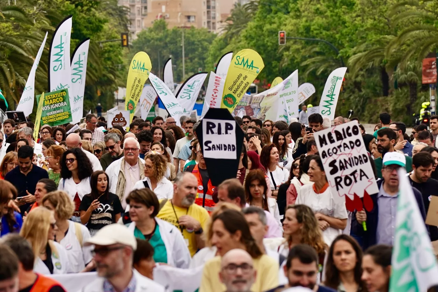 Manifestación de médicos en Málaga en el tercer día de huelga   Álex Zea   EP