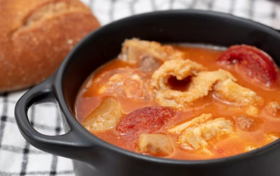 Una olla con callos / FREEPIK