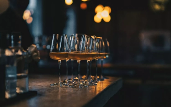 Copas de vino   UNSPLASH