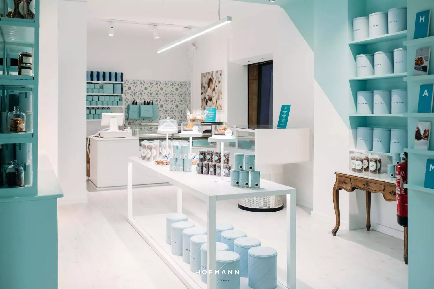 Interior de la pastelería Hoffmann ubicada en el Born (Barcelona) / EP