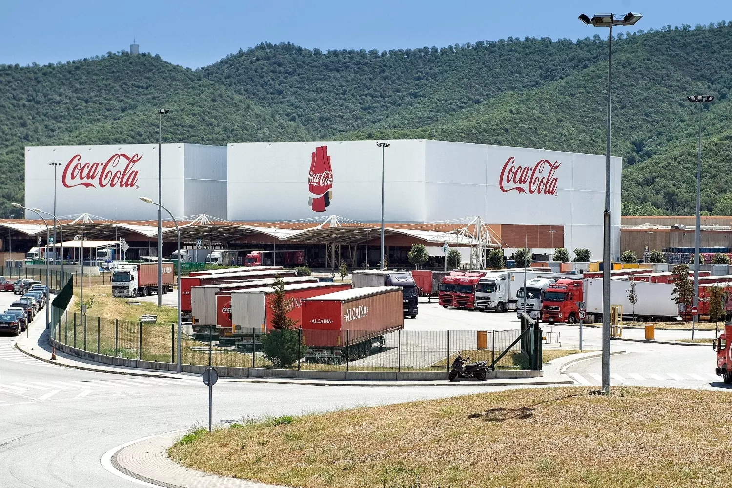 Una fábrica de Coca Cola   EP