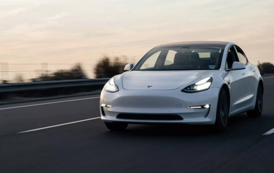 Un coche de Tesla / UNSPLASH