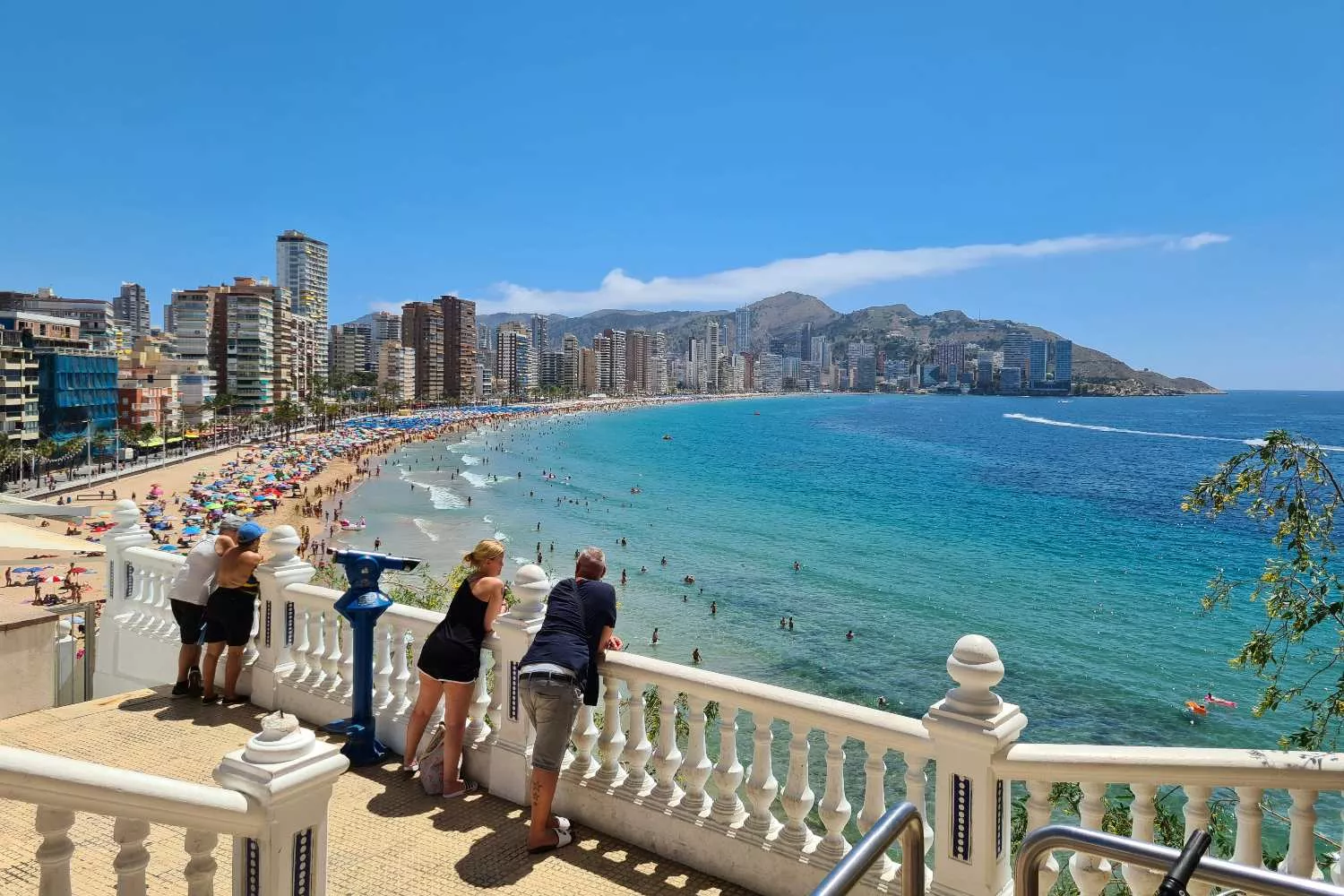Turistas en Benidorm, Alicante / UNSPLASH