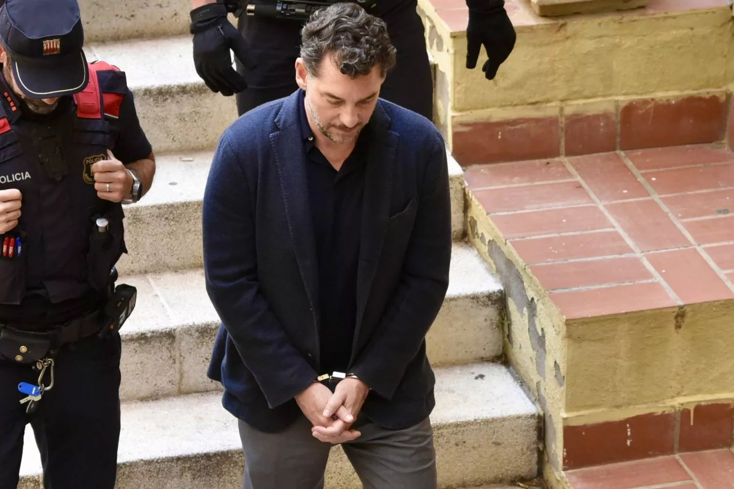 Jonathan Andic, el hijo del fundador de Mango, a su salida del Juzgado de Instrucción 5 de Martorell tras declarar ante la jueza / EP