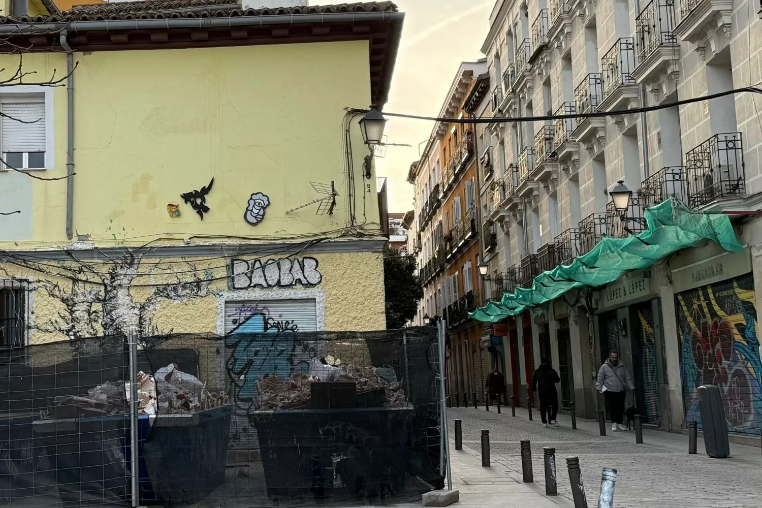 Exterior del antiguo restaurante senegalés Baobab en Lavapiés   EP