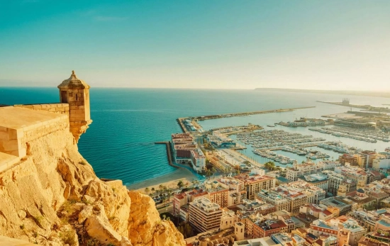 Una vista de Alicante / UNSPLASH Una vista de Alicante / UNSPLASH