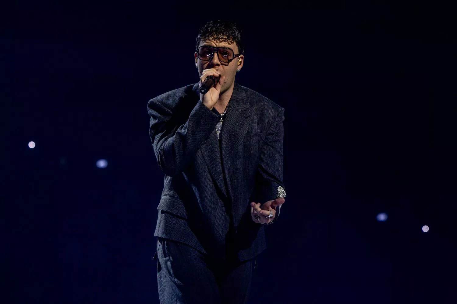 El cantante Quevedo durante una actuación   EP