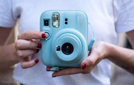 La nueva Instax mini 13 de Fujifilm / GALA ESPÍN La nueva Instax mini 13 de Fujifilm / GALA ESPÍN