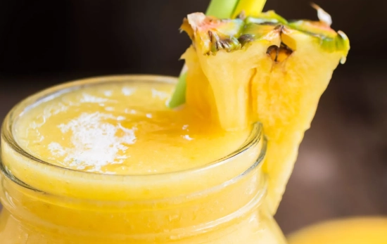 Un granizado casero de piña/ CANVA