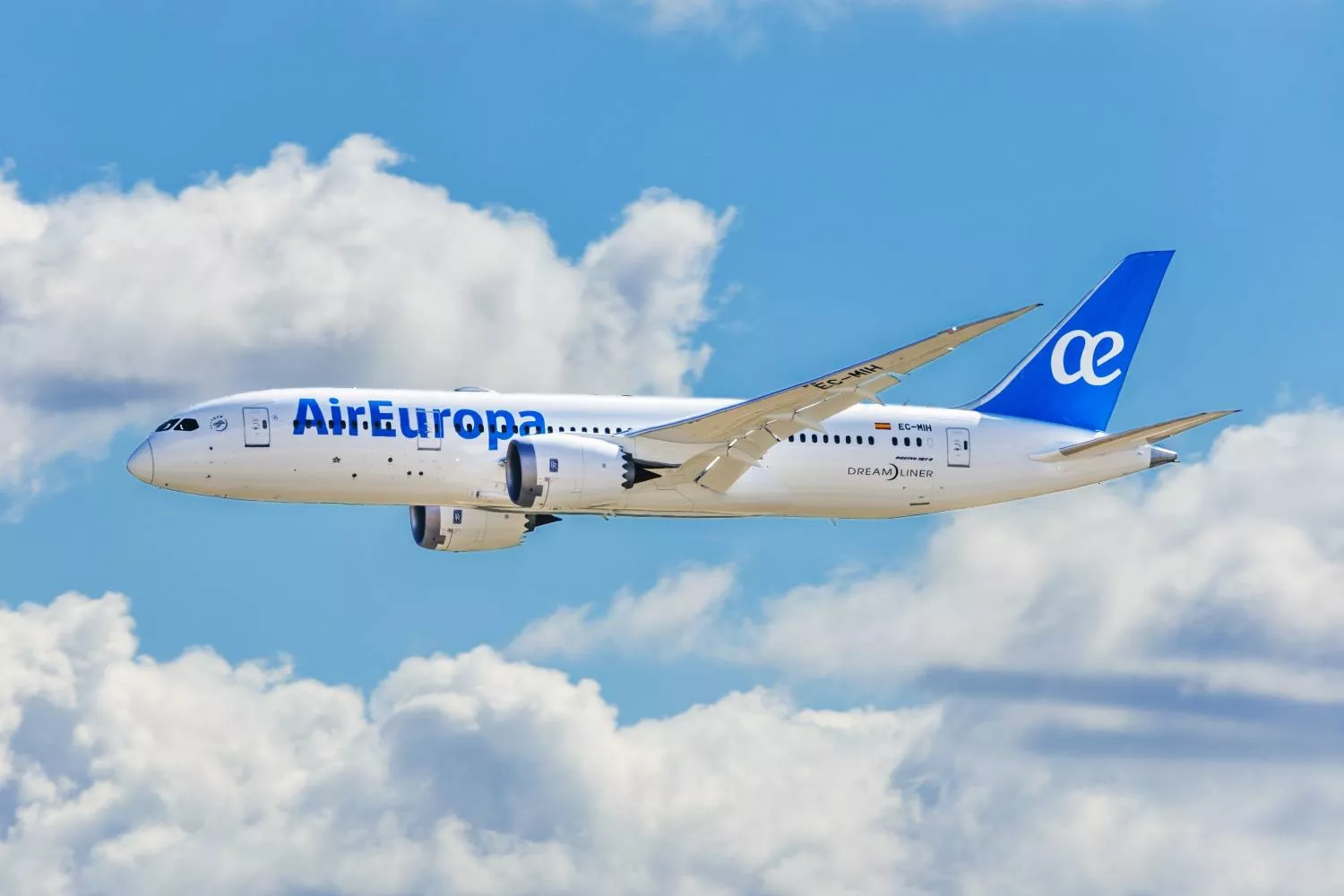 Un avión de Air Europa en pleno vuelo   EP