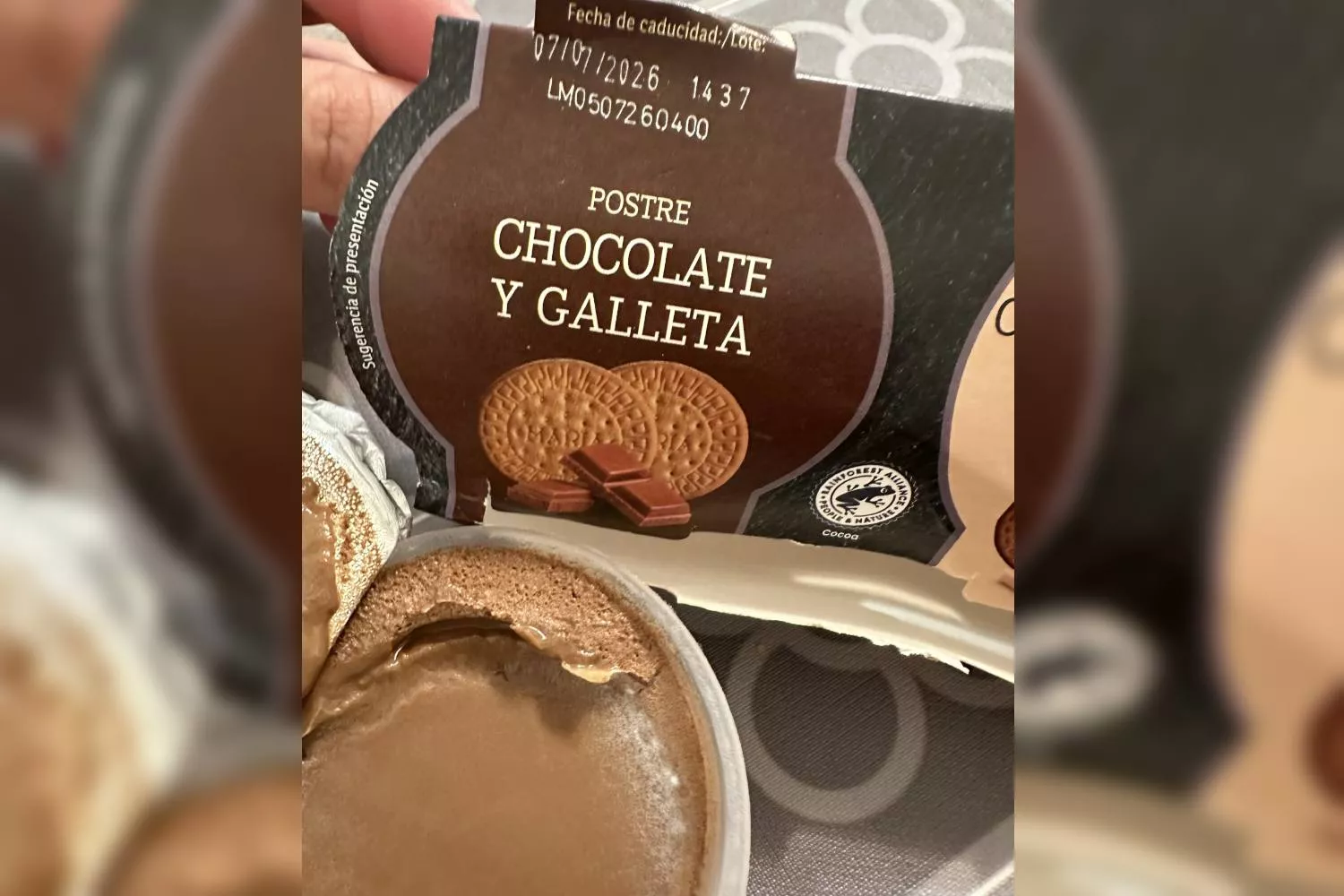 Postre de chocolate y galleta con Moho de Lidl   CEDIDA