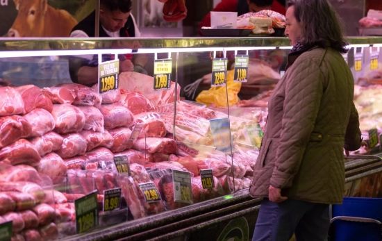 EuropaPress 5056115 piezas ternera expuestas carniceria mercado 15 marzo 2023 madrid espana (1) EuropaPress 5056115 piezas ternera expuestas carniceria mercado 15 marzo 2023 madrid espana (1)