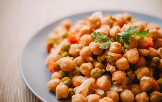 Ensaladas de garbanzos con feta / PEXELS Ensaladas de garbanzos con feta / PEXELS