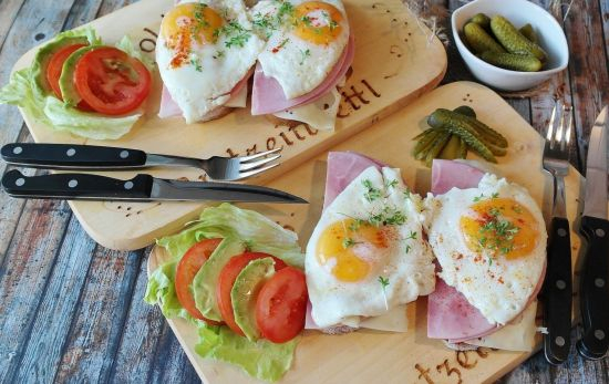 Un desayuno con el huevo como protagonista / PIXABAY