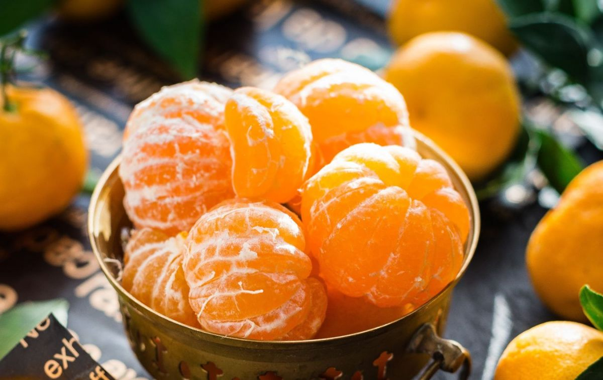 Varias mandarinas, un alimento con el que sorprender en esta cena de Nochebuena / PEXELS