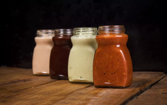 Salsas en envases / UNSPLASH - wirestock