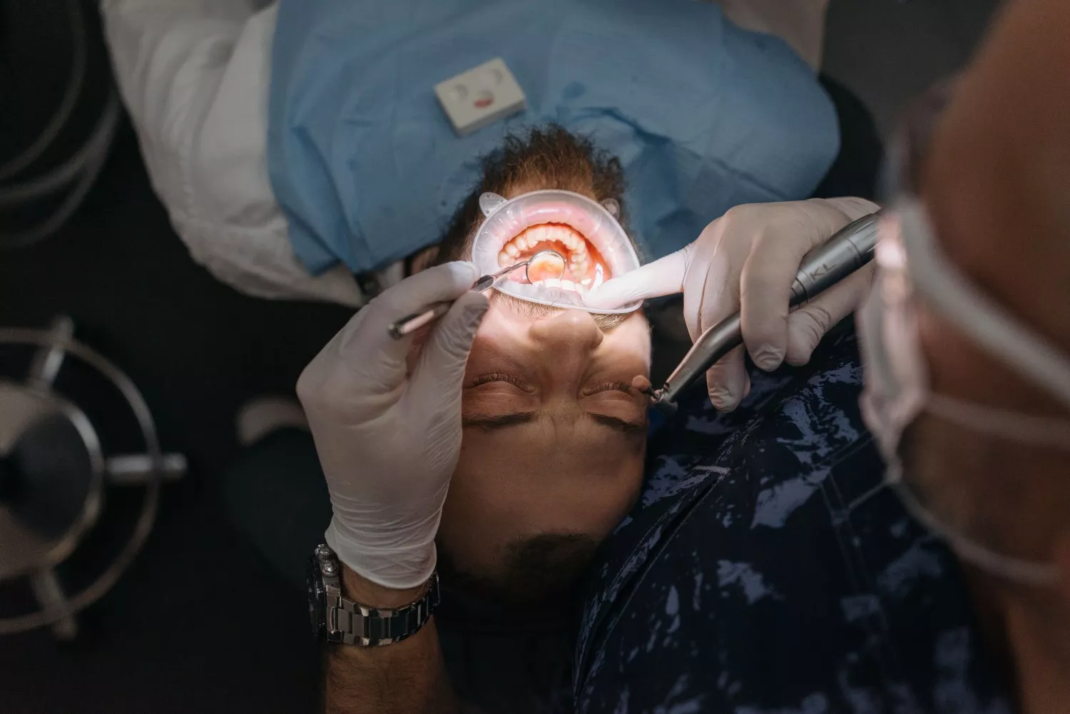 Una persona en el dentista / PEXELS