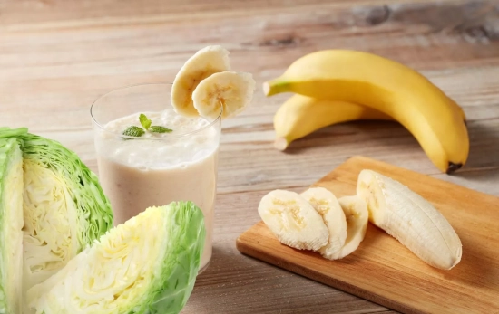 Batido plátano y col/ Fotomontaje Consumidor Global