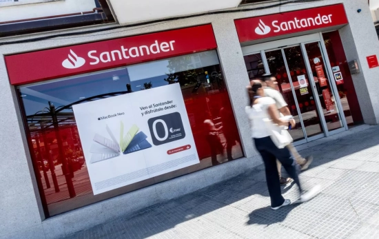 Fachada de una sucursal del Banco Santander / EUROPA PRESS Fachada de una sucursal del Banco Santander / EUROPA PRESS