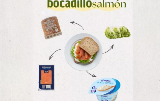 Bocadillo de salmón ahumado y queso cottage/ @albamindset Bocadillo de salmón ahumado y queso cottage/ @albamindset