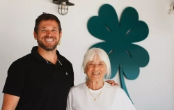 Damián, dueño del restaurante Trébol de Menorca: "Conservamos clientes de los años sesenta"