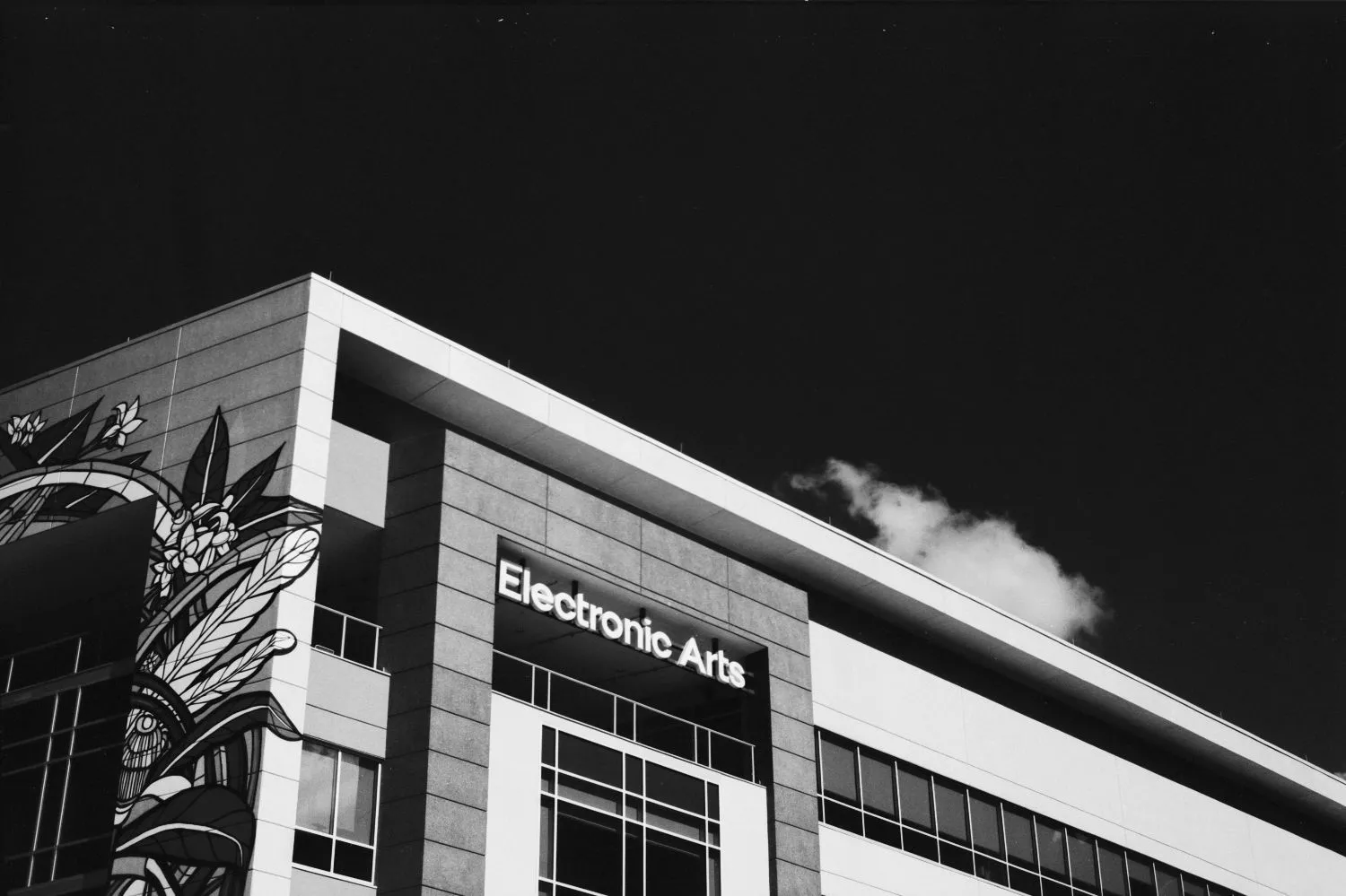 Un edificio de Electronic Arts / UNSPLASH