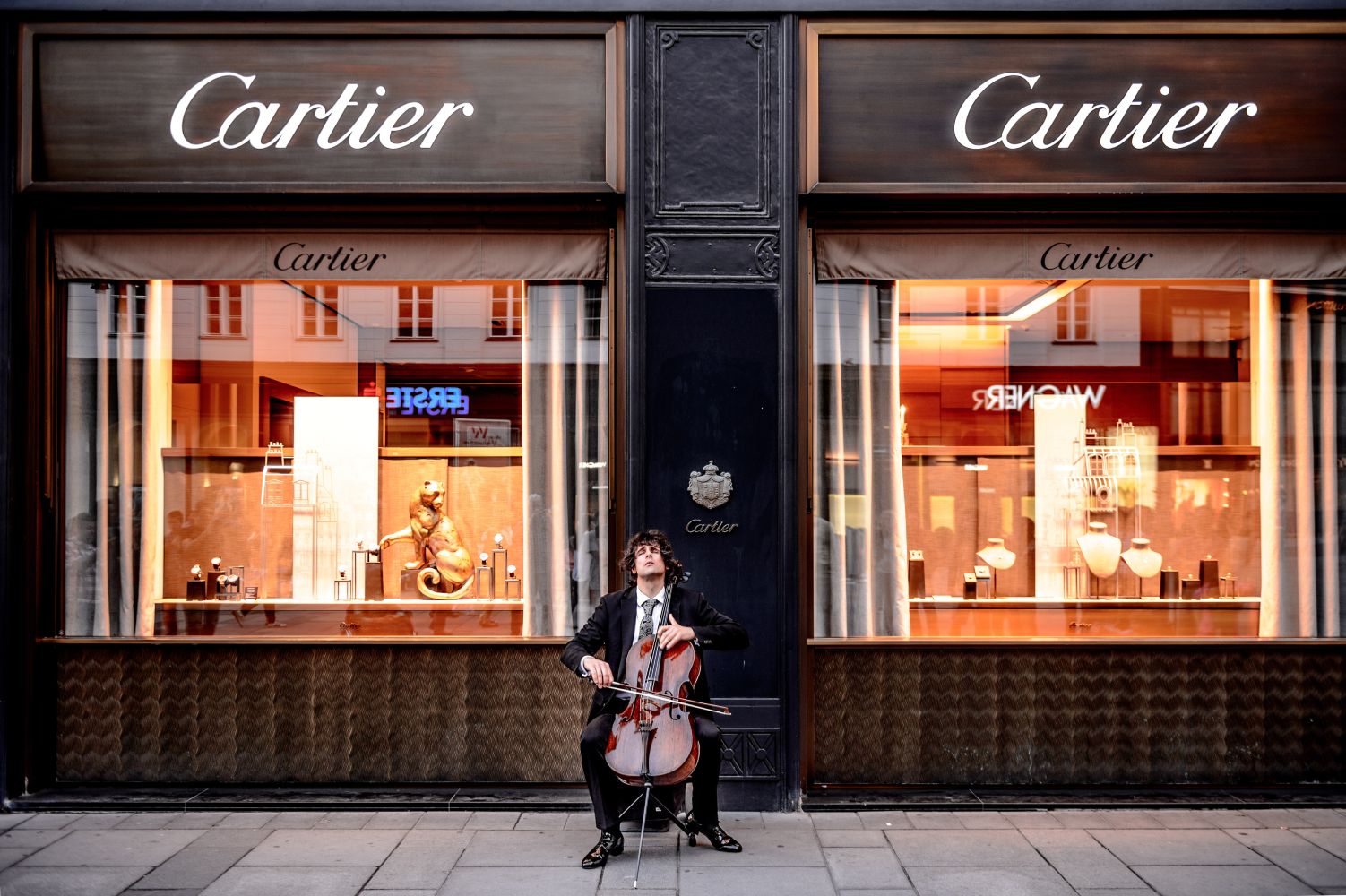 Vista de una tienda de Cartier, una firma de relojes y joyería de lujo / UNSPLASH