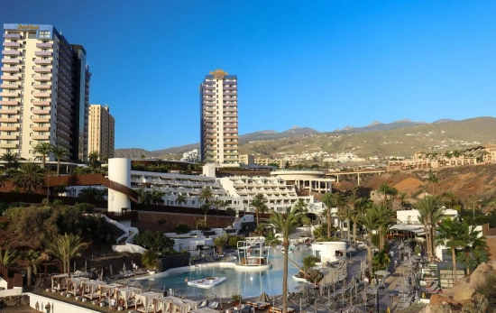 Hotel en Costa Adeje / UNSPLASH Hotel en Costa Adeje / UNSPLASH