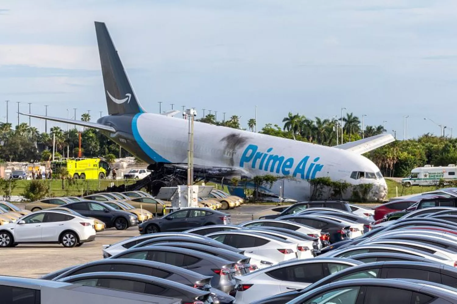 Avión de carga de Amazon Prime Air volcado / D.A. VARELA - EFE
