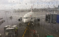 Las tormentas obligan a cancelar 30 vuelos en Barcelona y desvían otros dos a Madrid