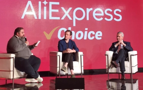Rodrigo Cipriani, director general de Alibaba Group para el sur de Europa / EP y Gary Topp, director comercial y de marketing de AliExpress en Europa Rodrigo Cipriani, director general de Alibaba Group para el sur de Europa / EP y Gary Topp, director comercial y de marketing de AliExpress en Europa