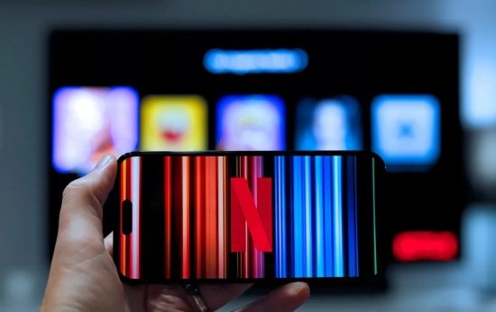 Un móvil con Netflix / UNSPLASH Un móvil con Netflix / UNSPLASH