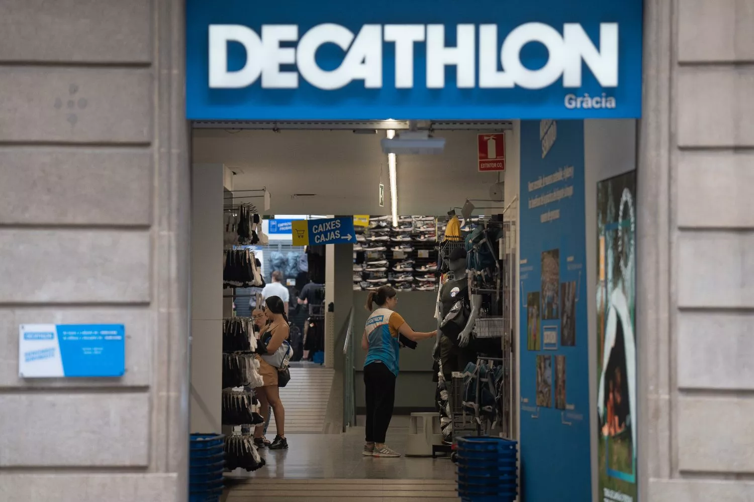 Una tienda de Decathlon en Barcelona   EUROPA PRESS   DAVID ZORRAKINO