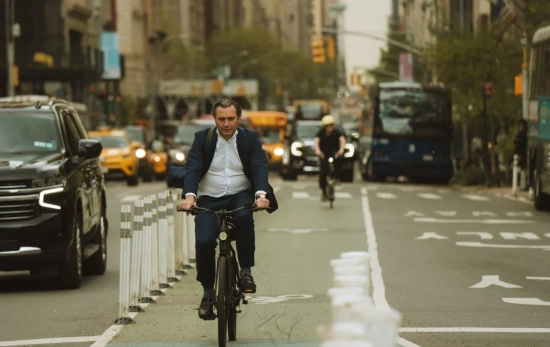 Una persona va en bicicleta / PEXELS Una persona va en bicicleta / PEXELS