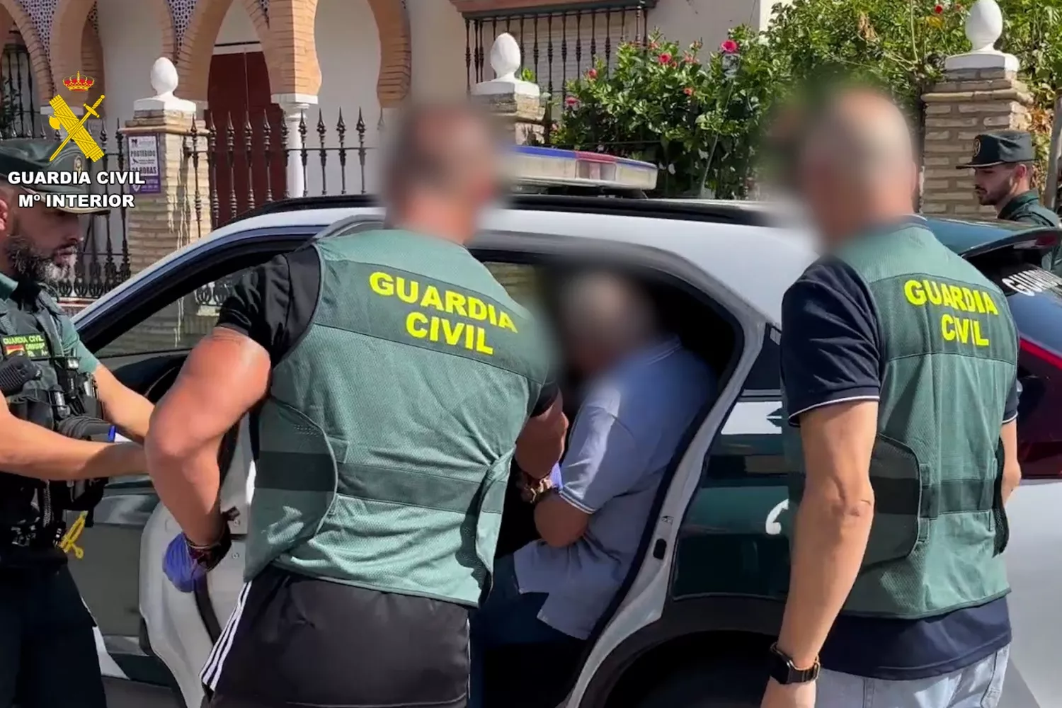 Detenido por estafar más de 1,7 millones de euros a aceituneros de Sevilla y Huelva / Guardia Civil - EFE
