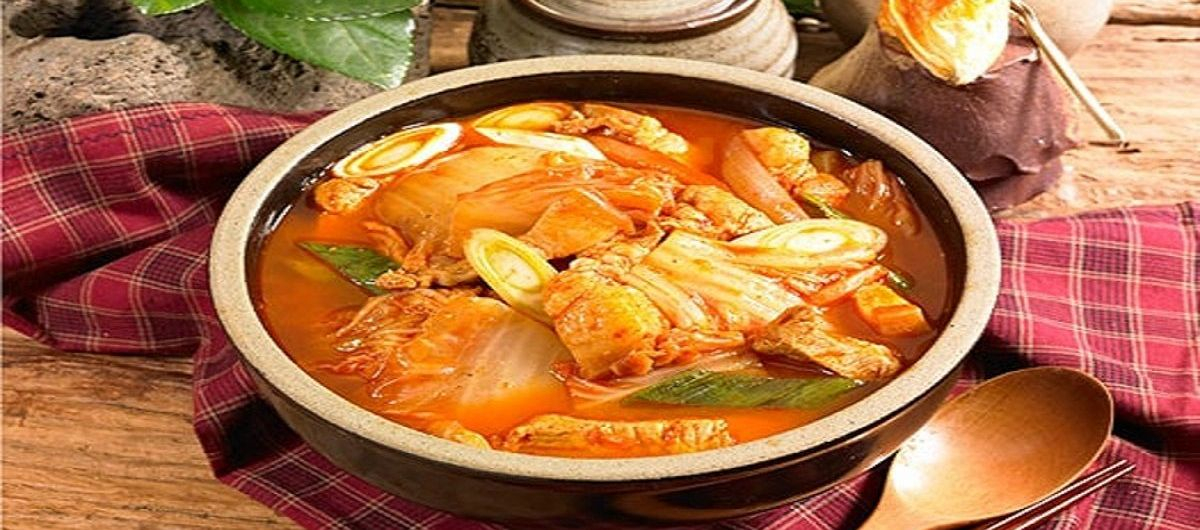 Guiso de Kimchi / Portal oficial de la Organización de Turismo de Corea “Imagine your Korea”