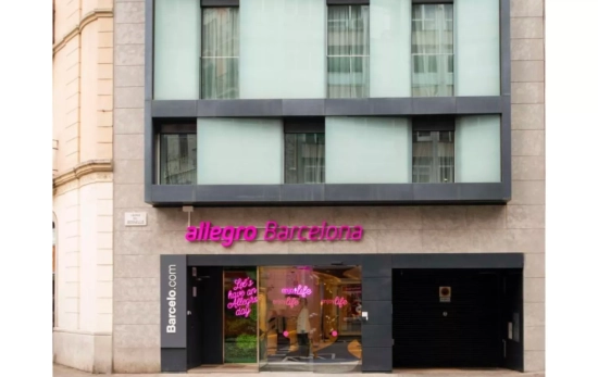 Fachada del hotel / BOOKING Fachada del hotel / BOOKING