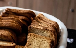 Si eres celíaco, no las comas: Sanidad indica que estas tostadas 'sin gluten' sí lo contienen