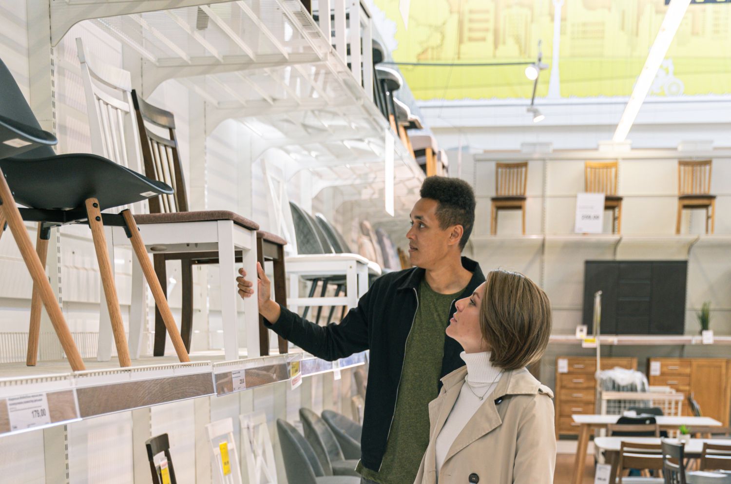 Una pareja de compras en IKEA / PEXELS Una pareja de compras en IKEA / PEXELS