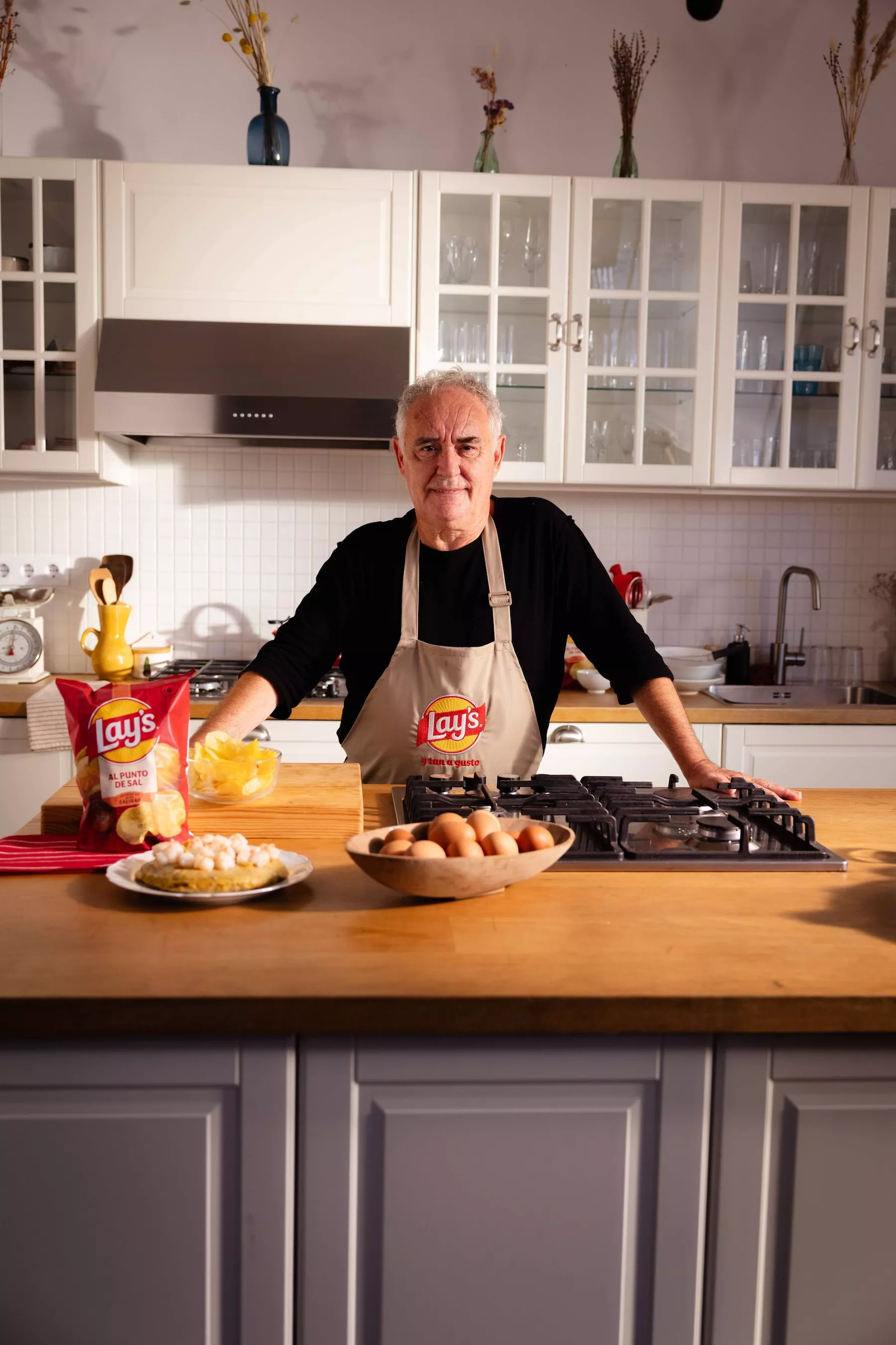 Ferran Adrià durante su colaboración con Lay's