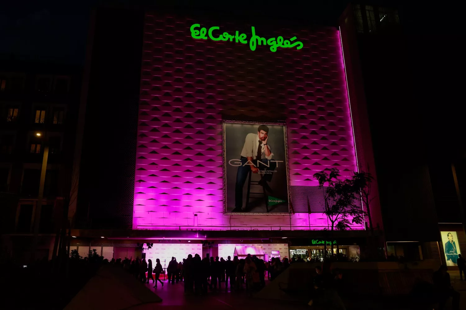 Fachada de un establecimiento de El Corte Inglés / Chema Moya - EFE