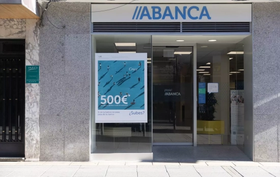 Exterior de una oficina bancaria de Abanca / EUROPA PRESS Exterior de una oficina bancaria de Abanca / EUROPA PRESS