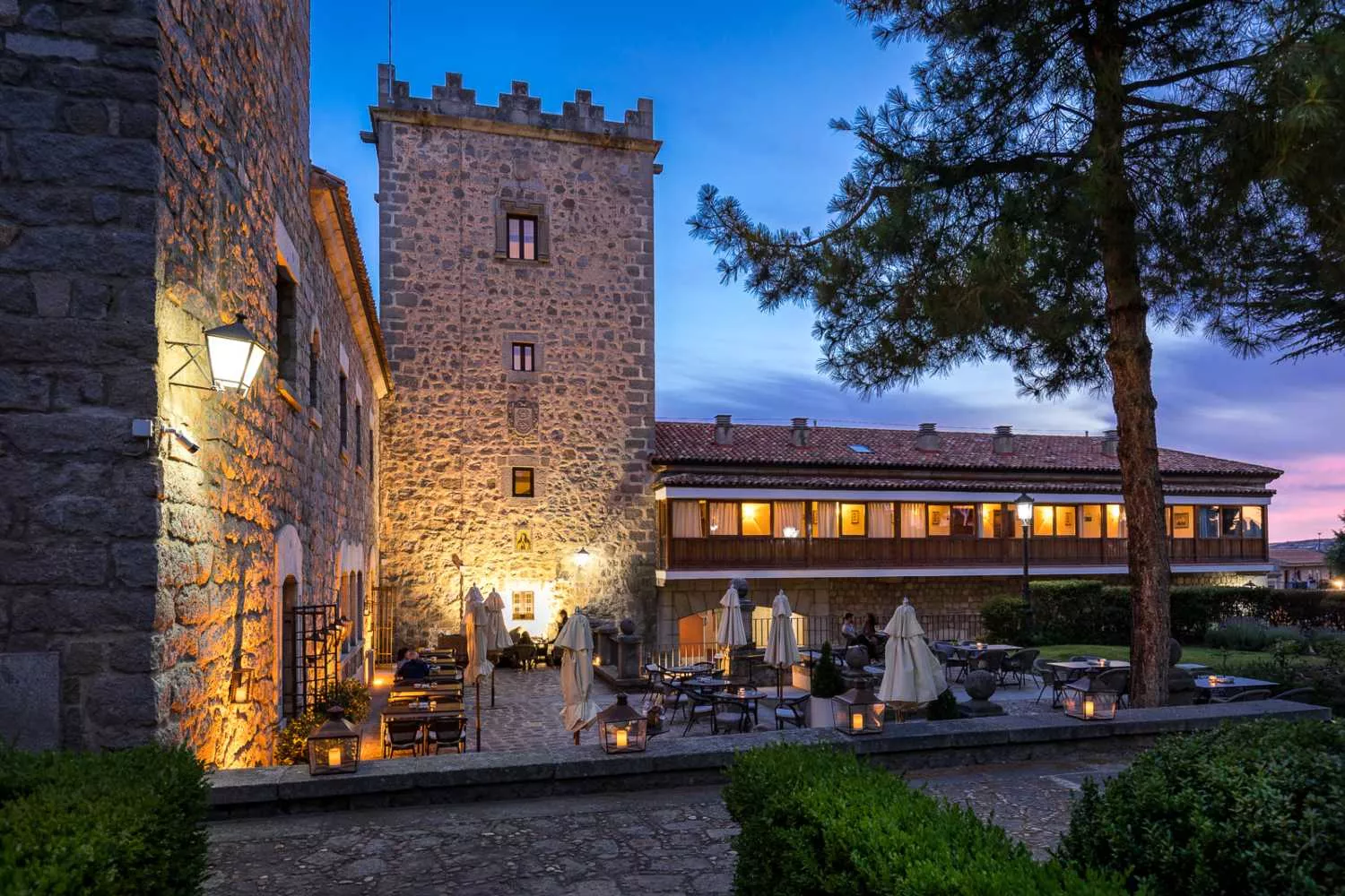 Una vista del Parador de Ávila / PARADORES
