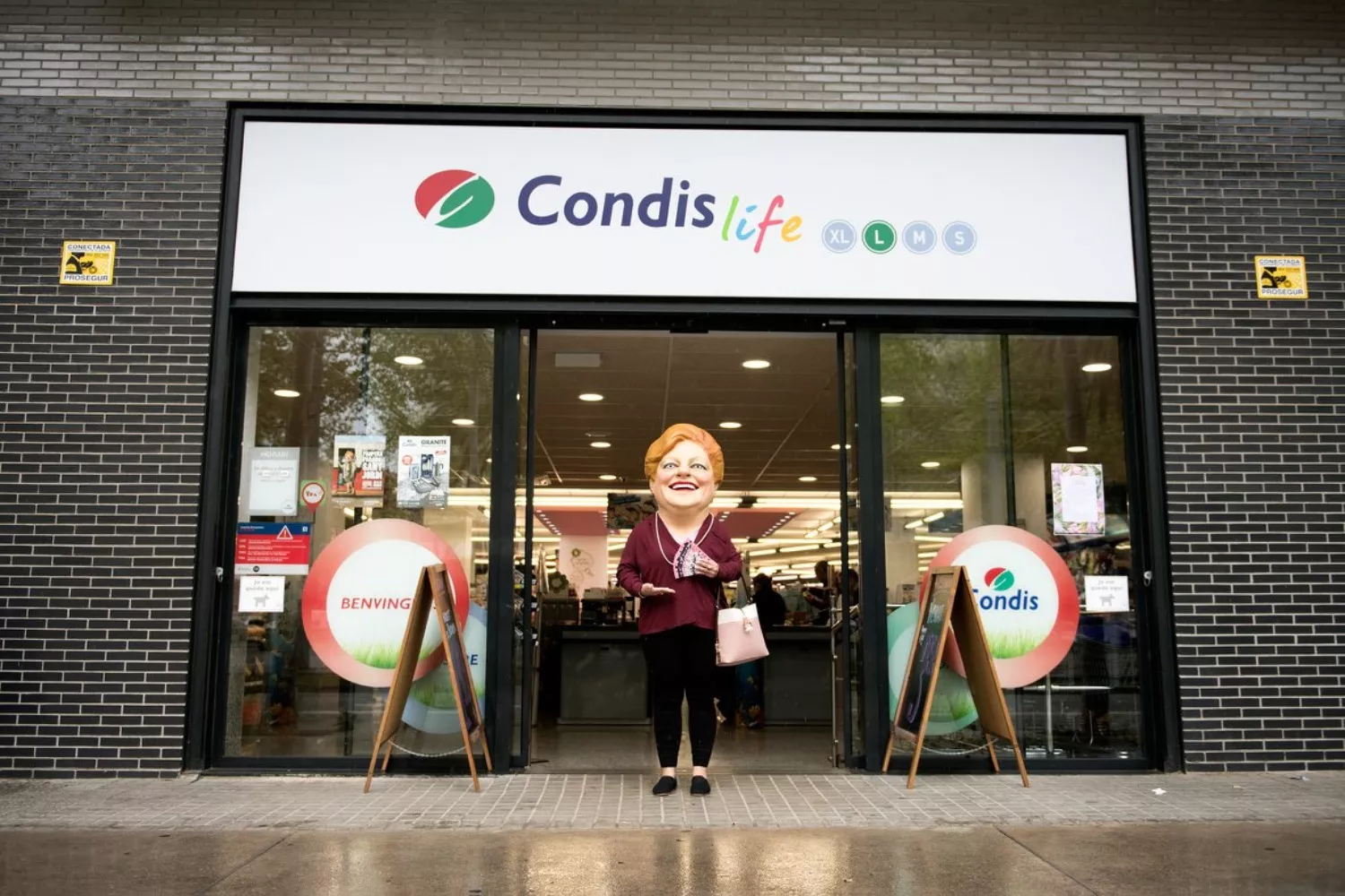 Tienda del grupo de supermercados Condis / CONDIS