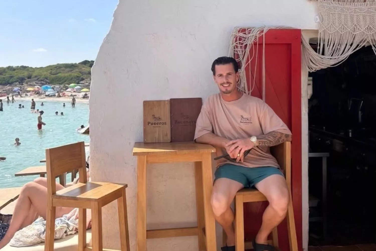 Jaime Anglada, socio del chiringuito Los Bucaneros de Menorca / CEDIDA