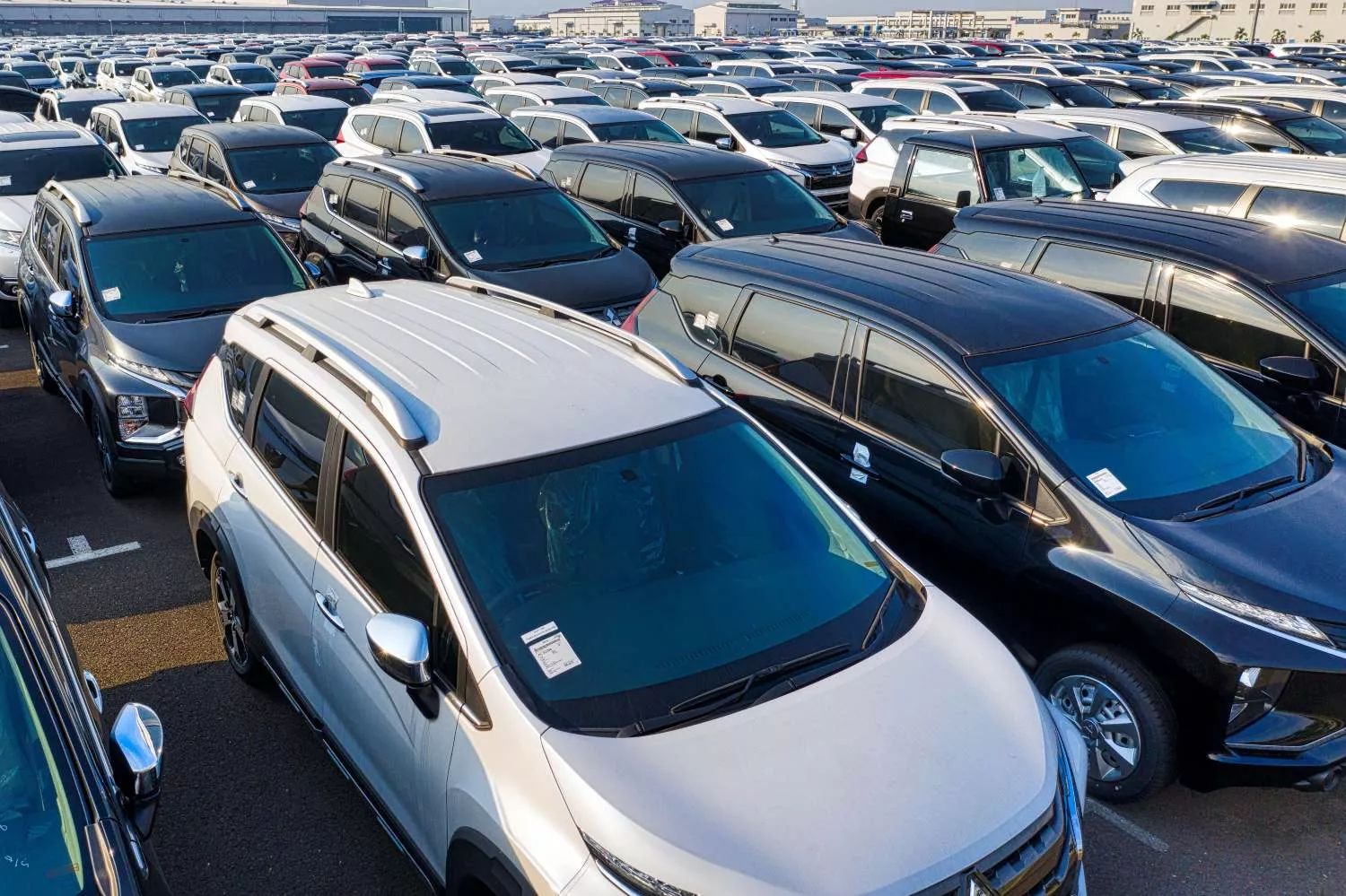 Distintos coches   PEXELS