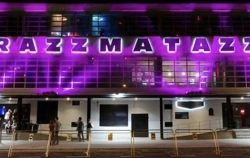 La sala Razzmatazz cancela un concierto de rock por una supuesta concentración nazi